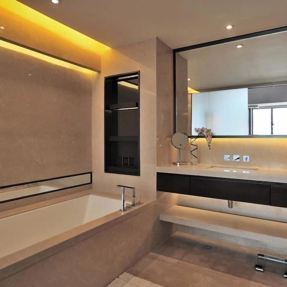 Rsun Hotel 50/50