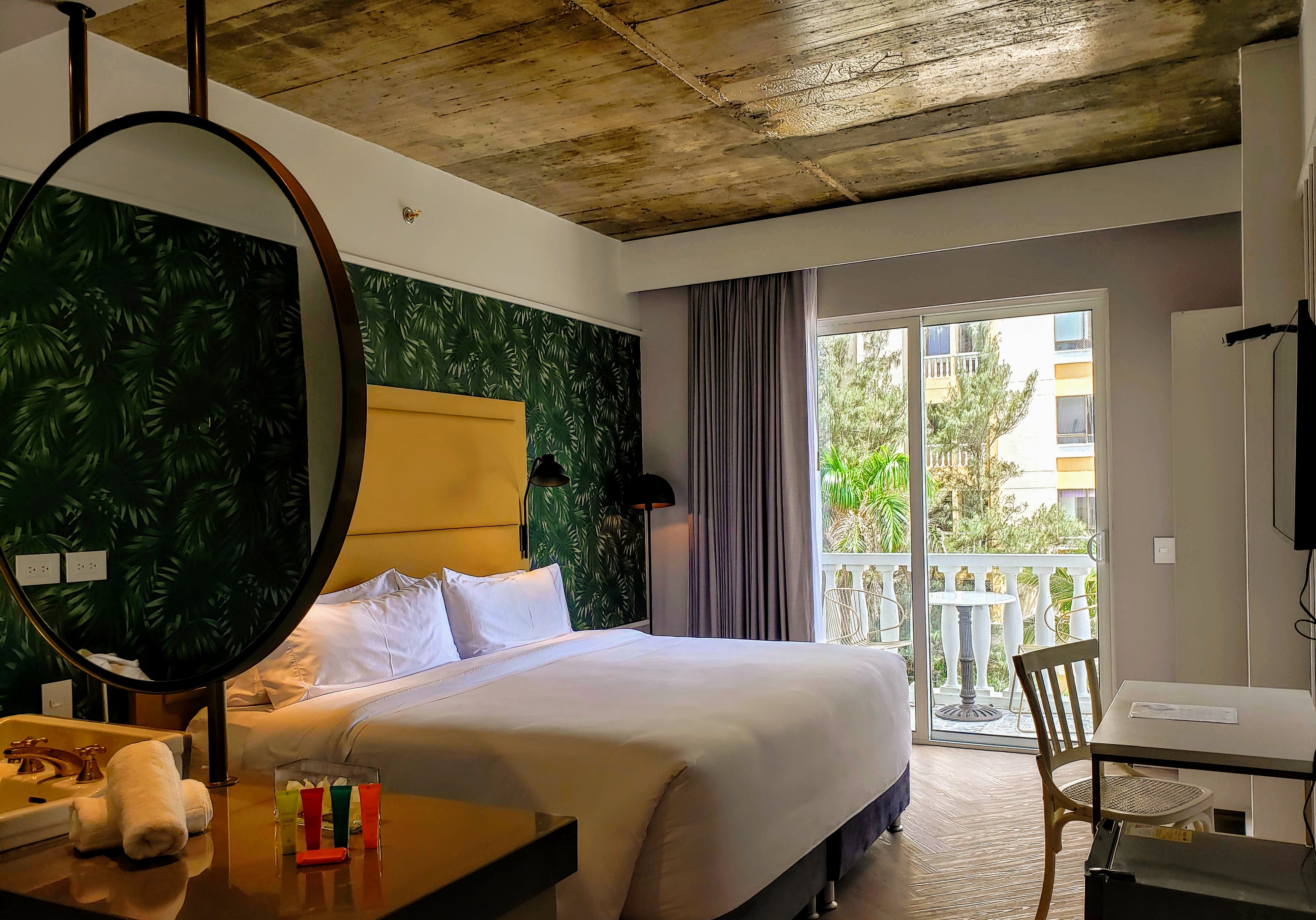 Premium, King Bed