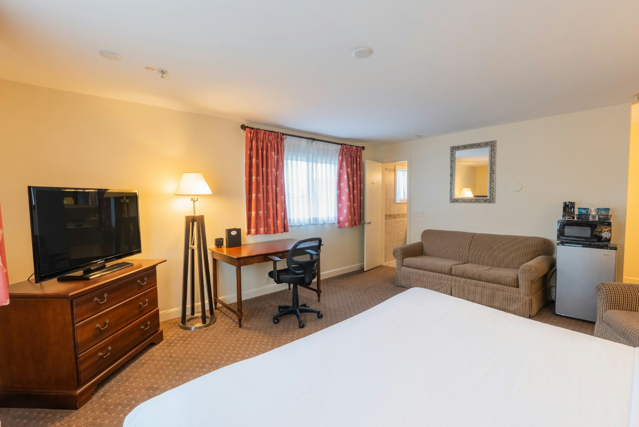 Senator Inn & Spa 13/50