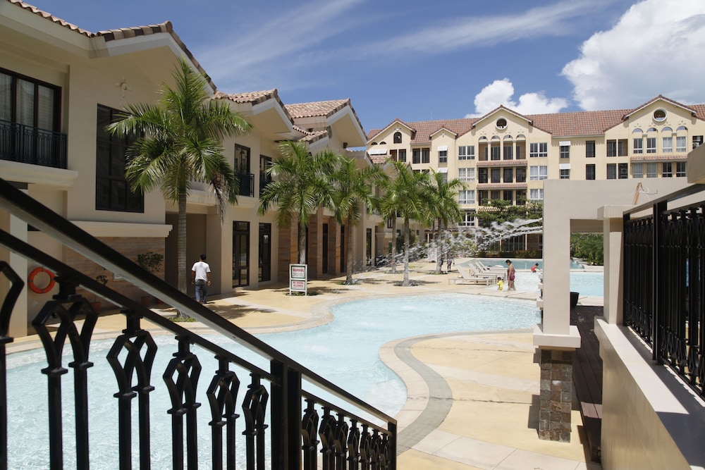 N And N Condominium Resort 15/18