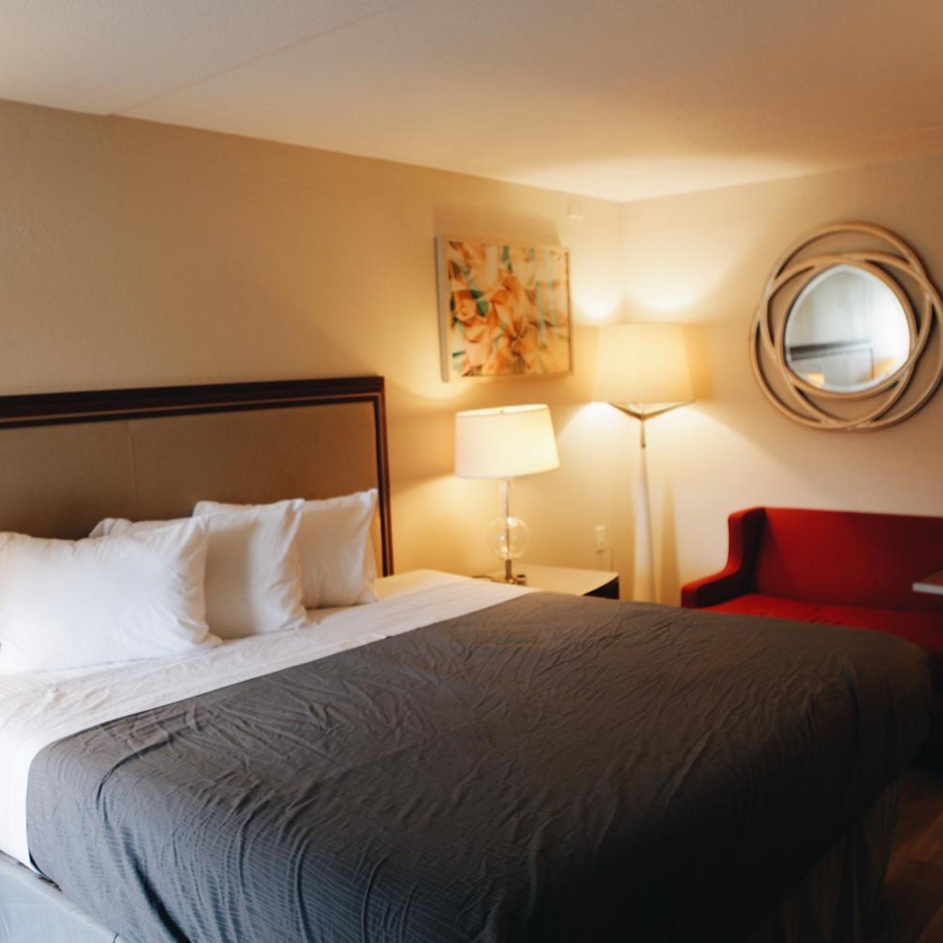 Renovated, King Bed, Smoking