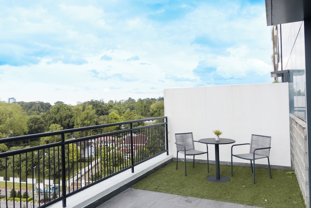 Regatta Suites Kozi Square Kuching 44/50
