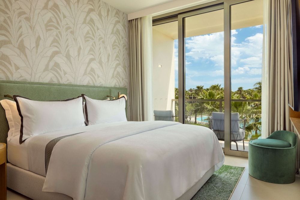 3 Bedrooms, Suite, 3 Double Beds, Sea View, Balcony, The Westin Salgados Beach Resort, Algarve 5/10