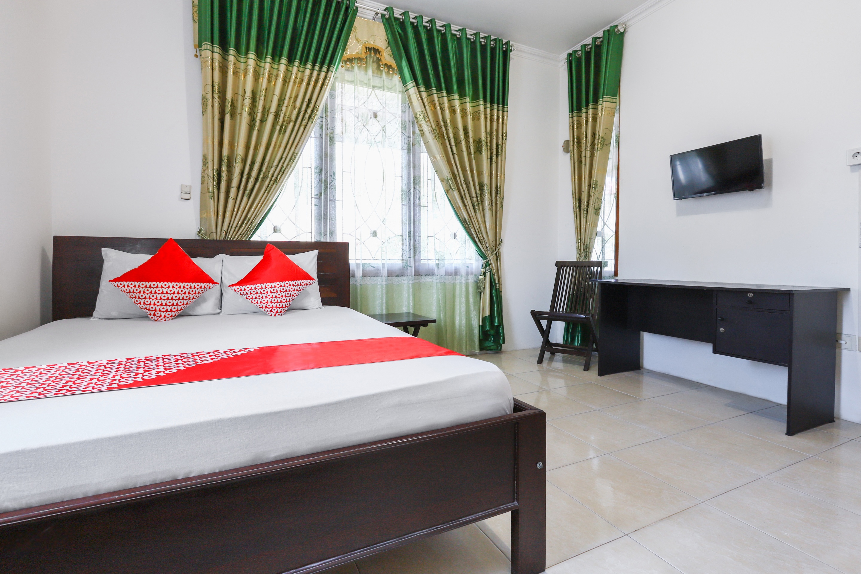Room, Double Bed