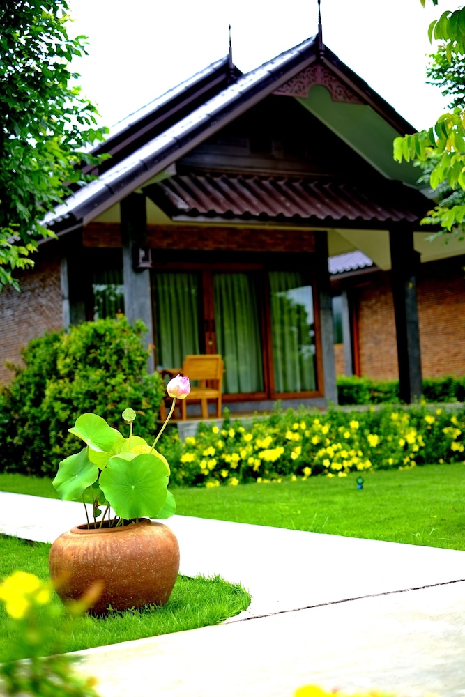 Sawasdee Sukhothai Resort 1/61