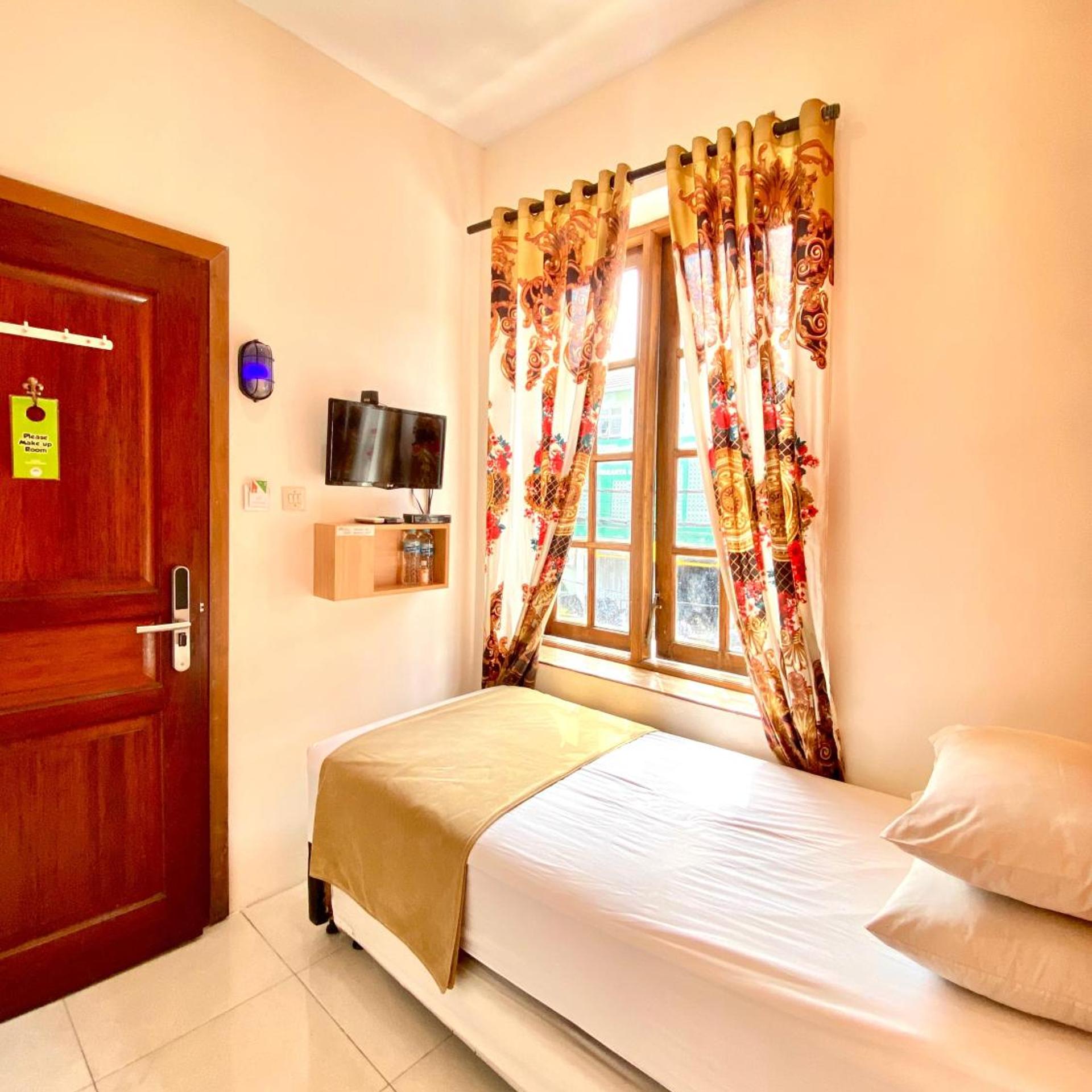 Cabin Hotel Bhayangkara 29/50