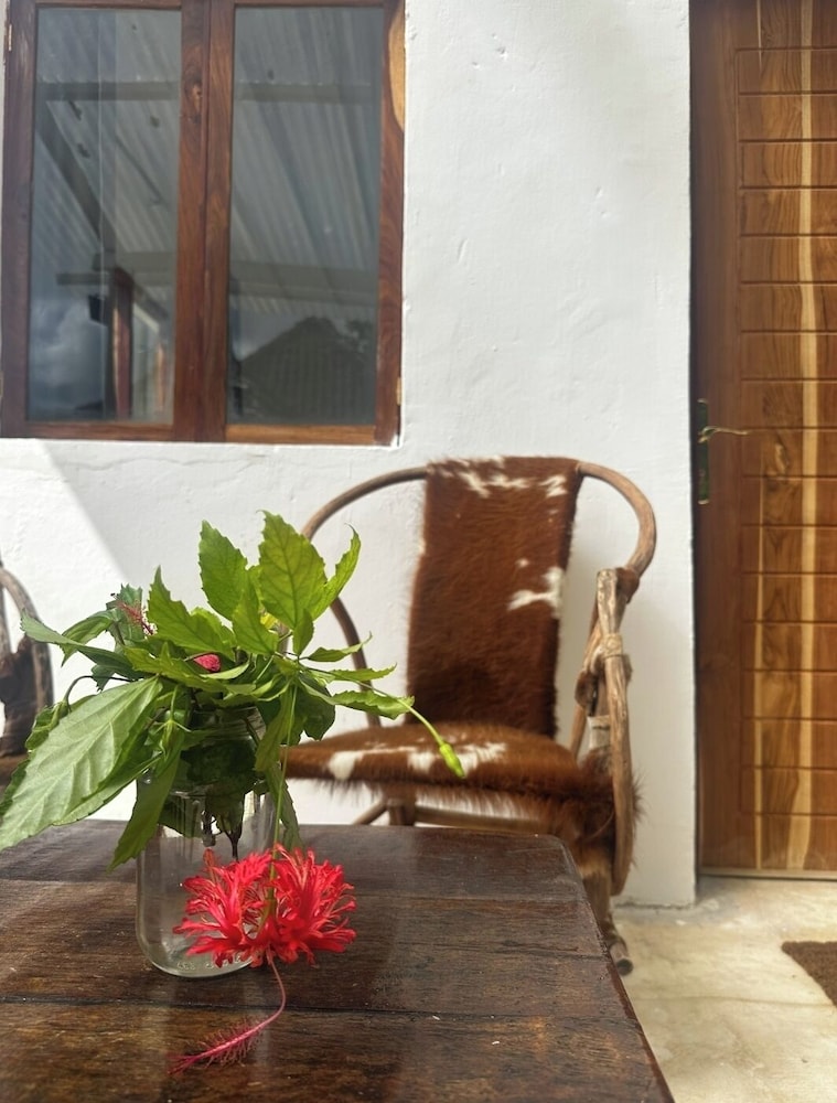 Garden Beach Bungalows 5/68