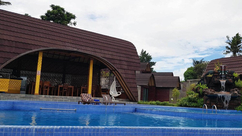 Sri Abi Ratu Villa 4/50