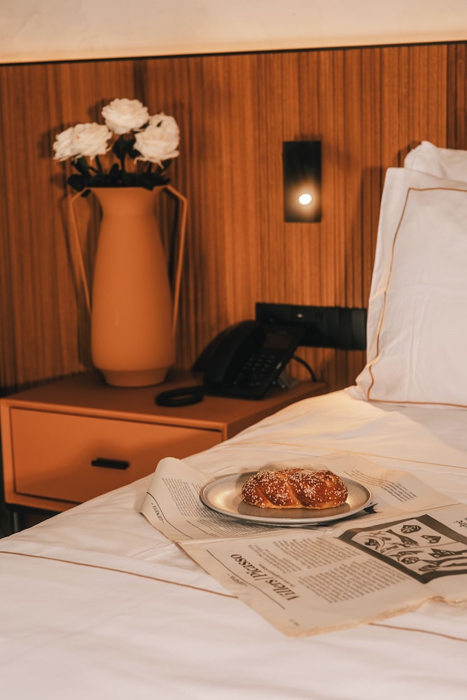 MIMOSA, JUNIOR SUITE