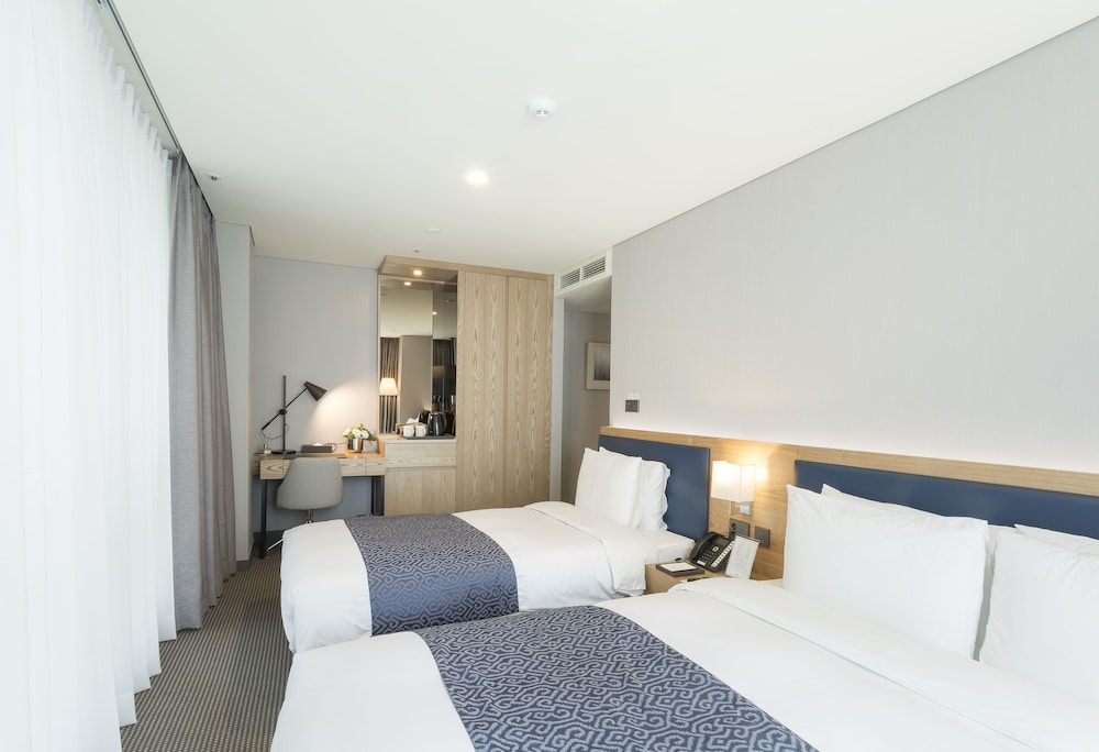 Centum Primus Hotel 16/50