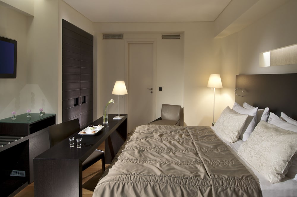O and B Athens Boutique Hotel 15/50
