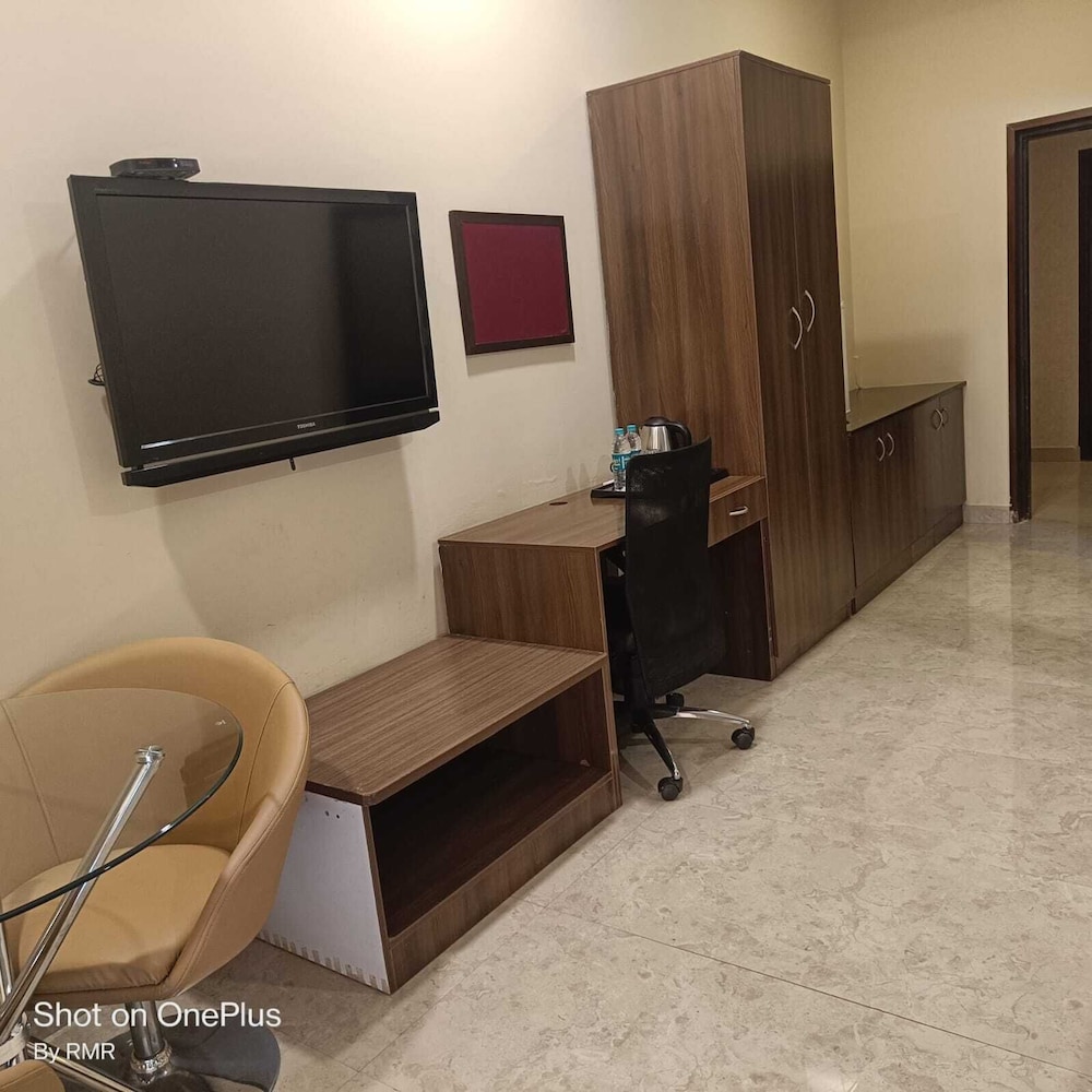 CHRIS HOTEL WHITEFIELD 45/50
