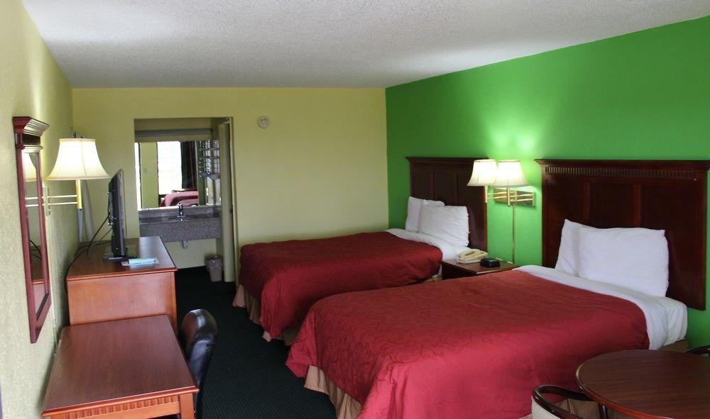 Executive Inn Scottsville 14/33