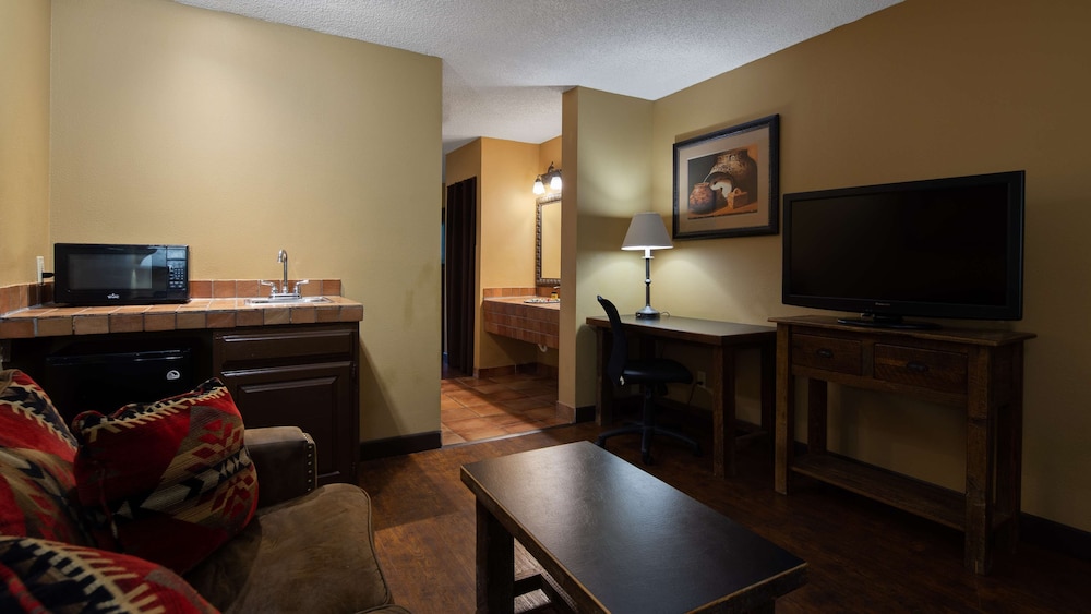 Best Western Plus Inn Of Santa Fe 37/38