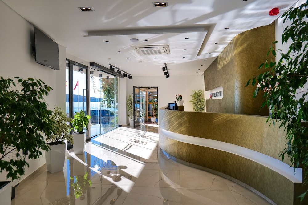 Hotel Nertili 7/50