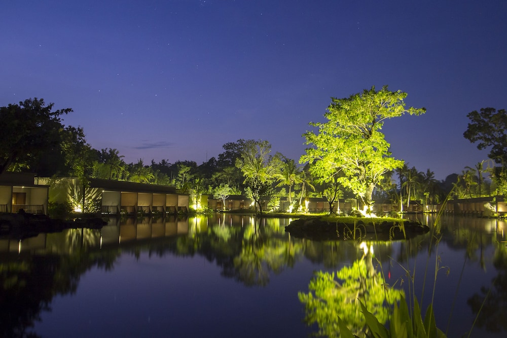 The Westlake Resort Yogya 45/57