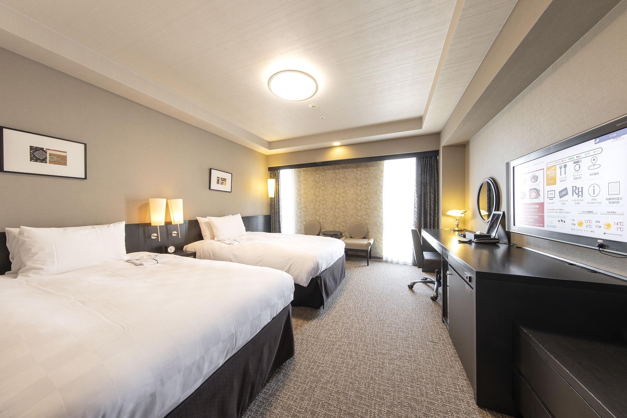 DELUXE, MODERATE, TWIN BEDS