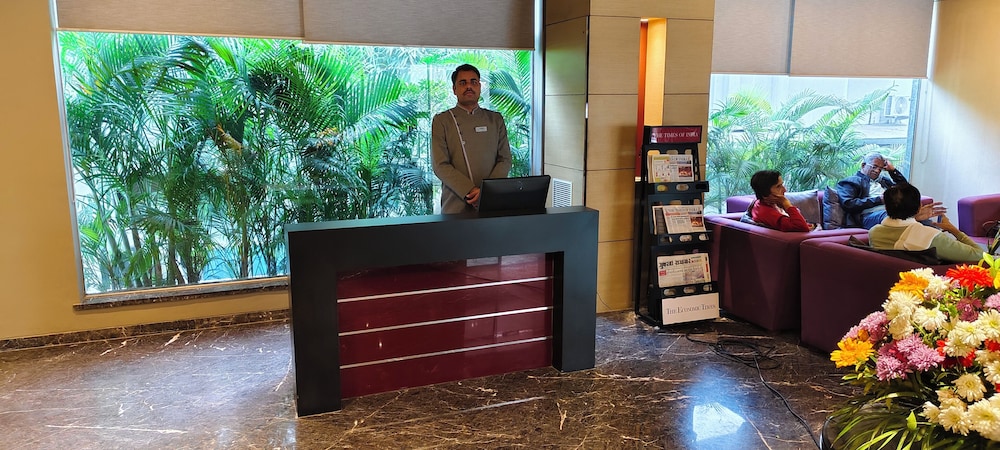 Royal Orchid Central Vadodara 6/50