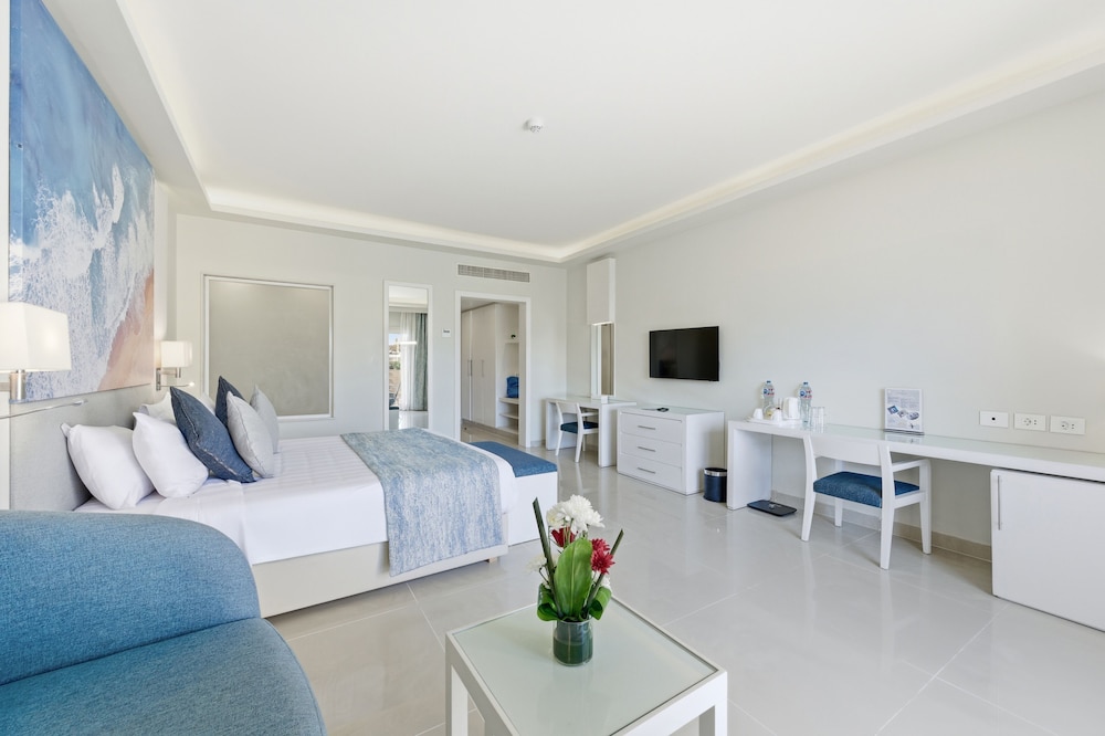 Cleopatra Luxury Resort Sharm Adults Only +16 34/58