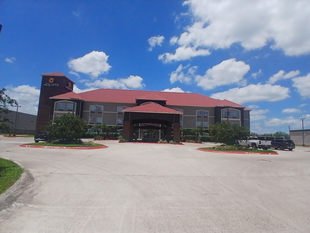 La Quinta Inn And Suites By Wyndham Mercedes 58/61