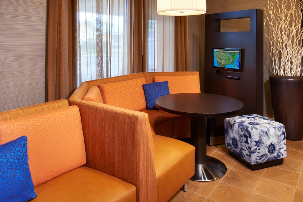 Courtyard Toledo Maumee/Arrowhead 23/42