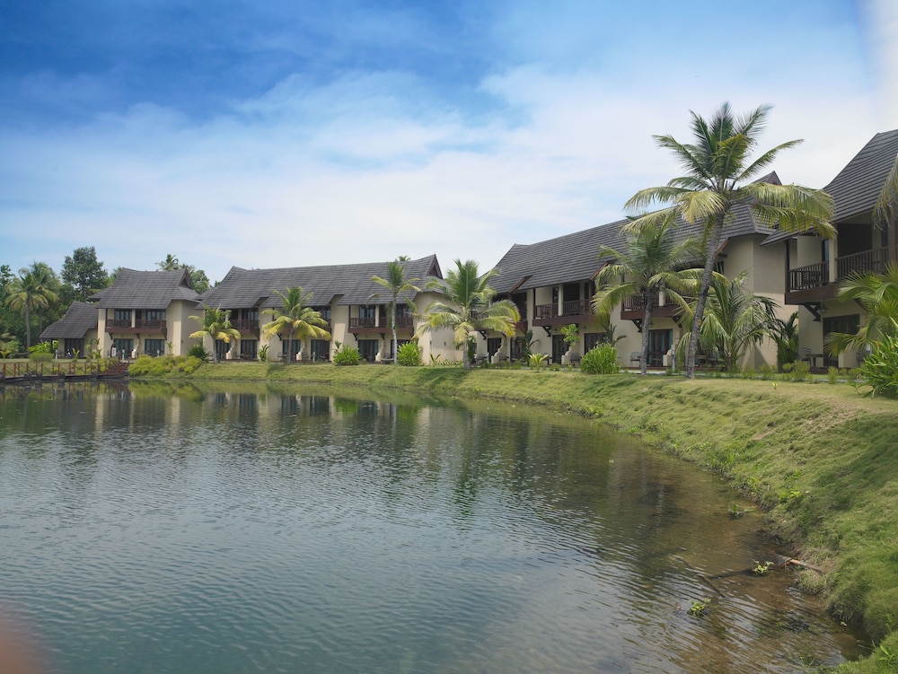 The Zuri Kumarakom Kerala Resort And Spa 58/67
