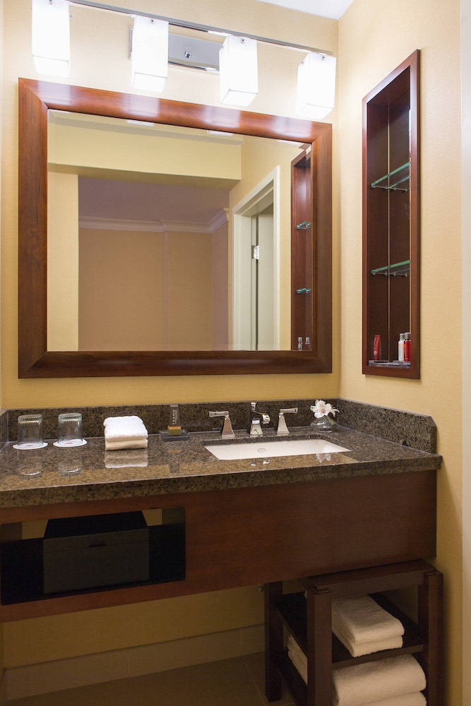 Chicago Marriott Oak Brook 39/41