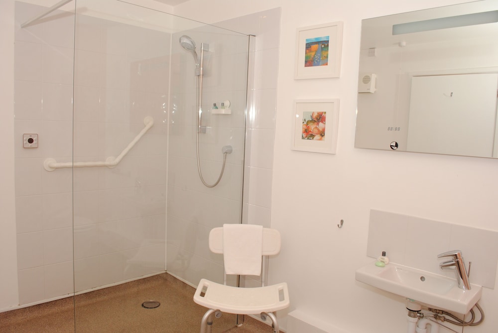 Marsham Arms Coaching Inn Hotel 27/65
