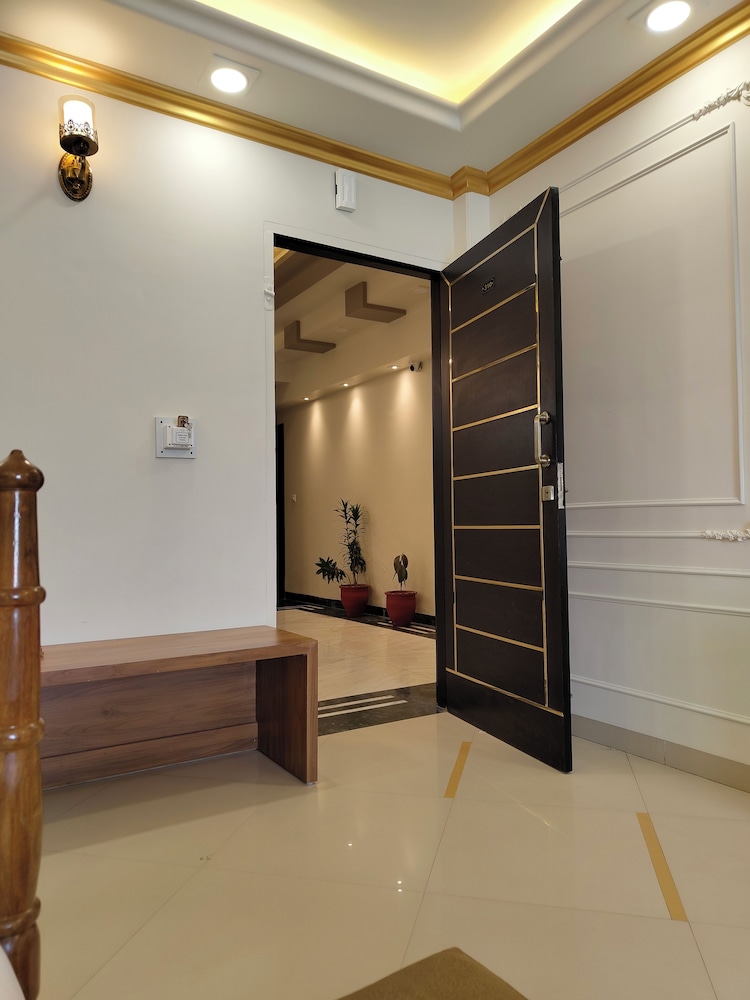 HOTEL RUBY 7/59