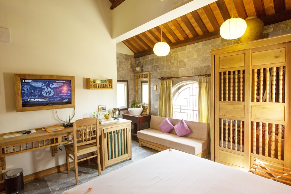 Vinh Hung Library Hotel 40/63