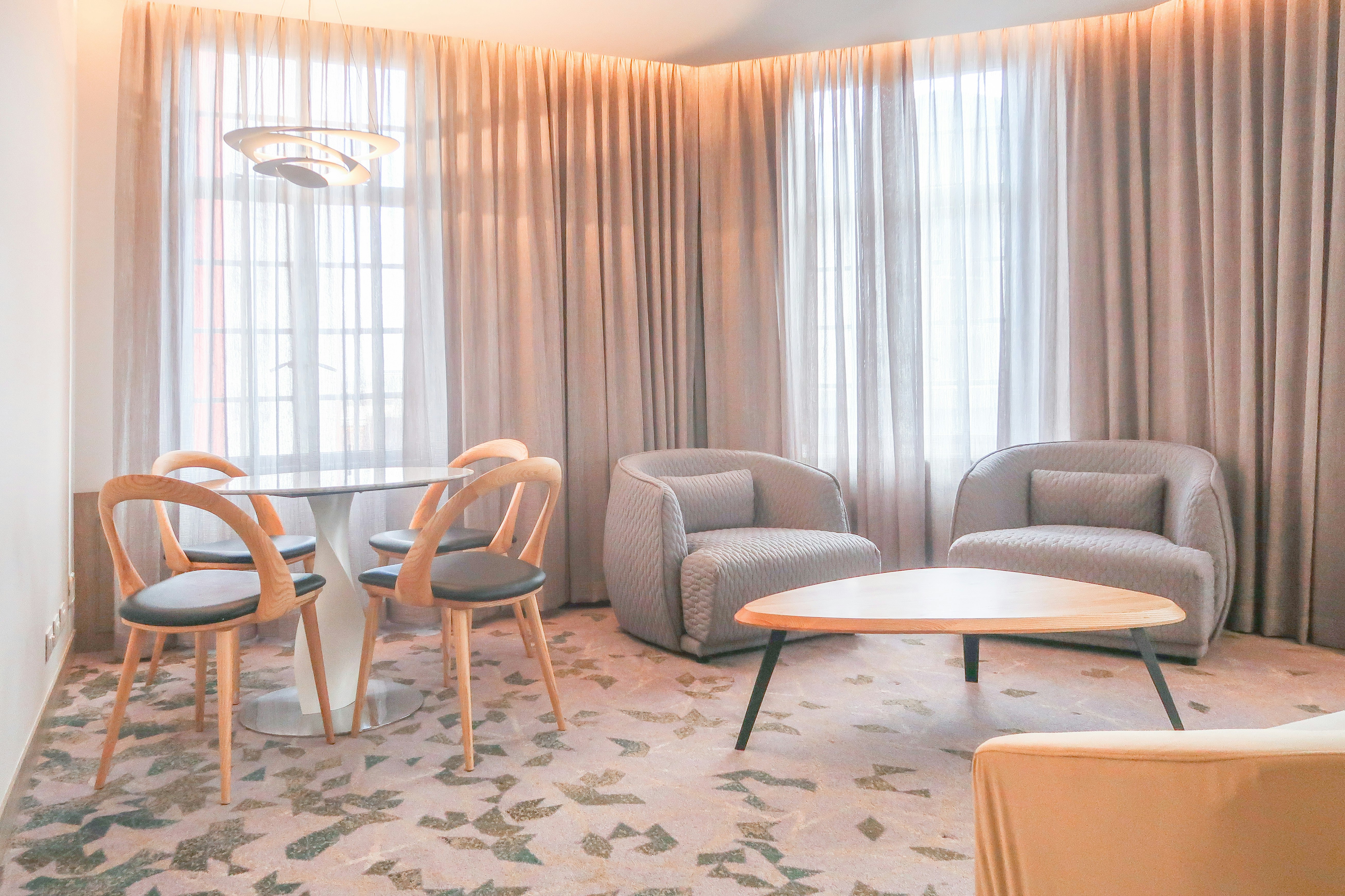 Gran Hotel Costa Rica Curio Collection by Hilton 30/48