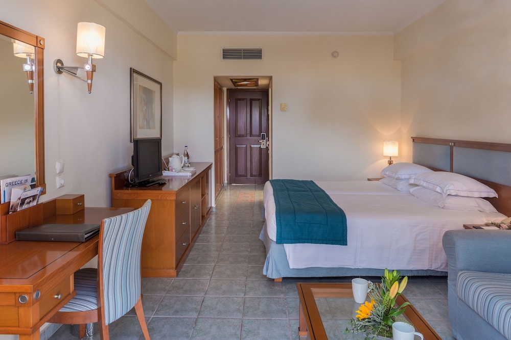 Neptune Luxury Resort 36/78