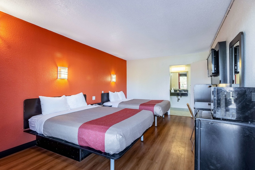 Motel6 Little Rock, AR - West 12/41