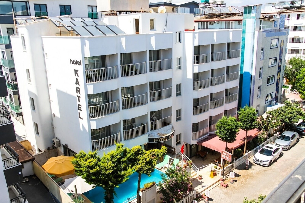 Kartel Hotel 4/50