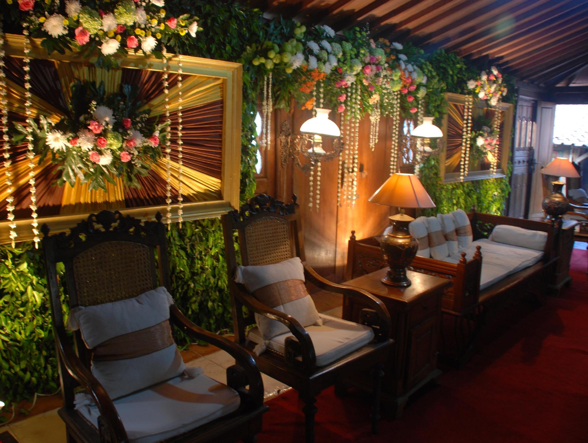 Joglo Plawang Boutique 31/55