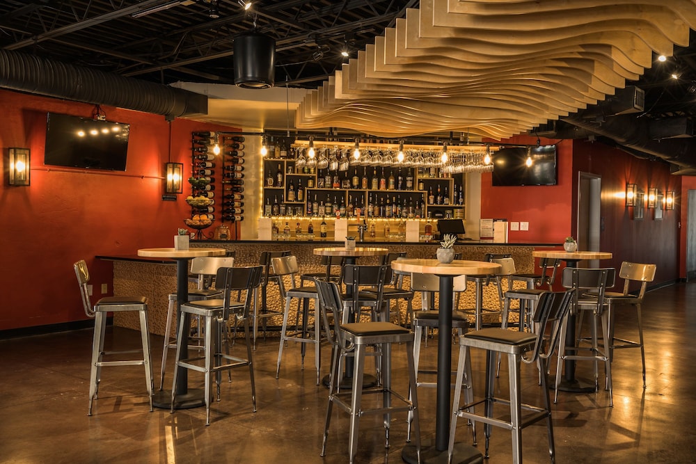Ramada By Wyndham Austin South 40/52