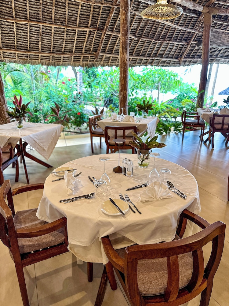 Alma Boutique Hotel 36/50