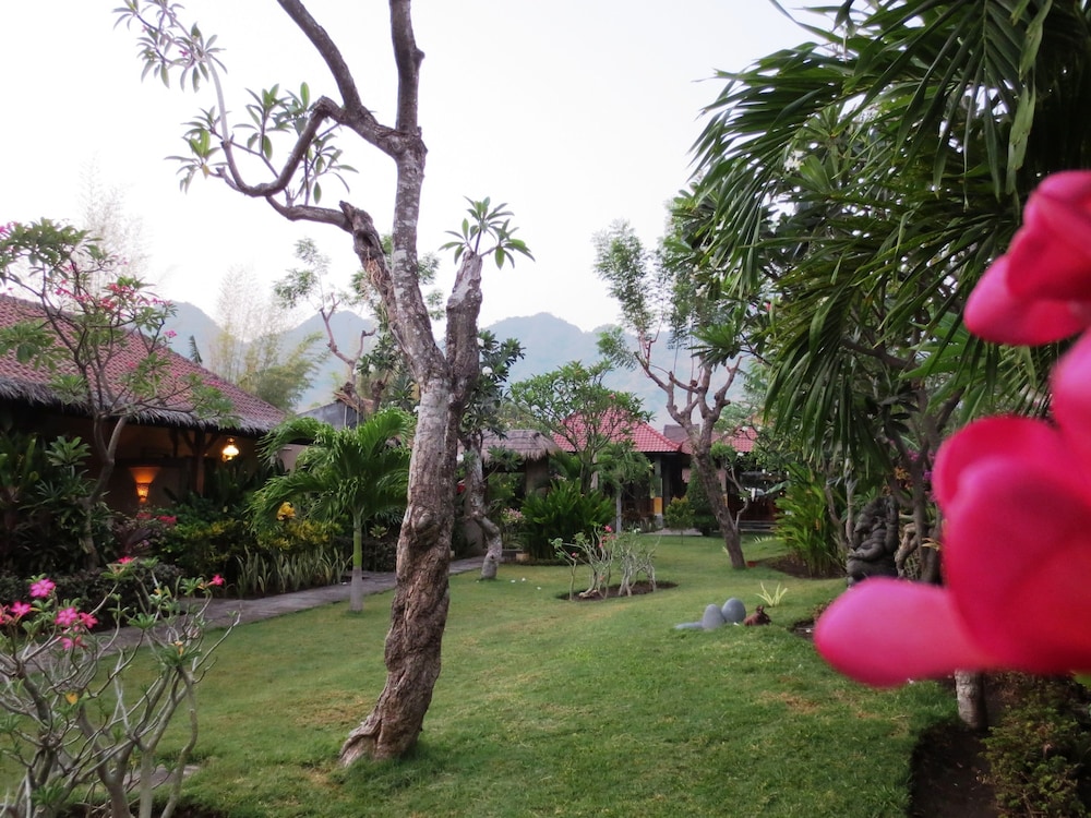 Taruna Boutique Homestay & Spa 69/73