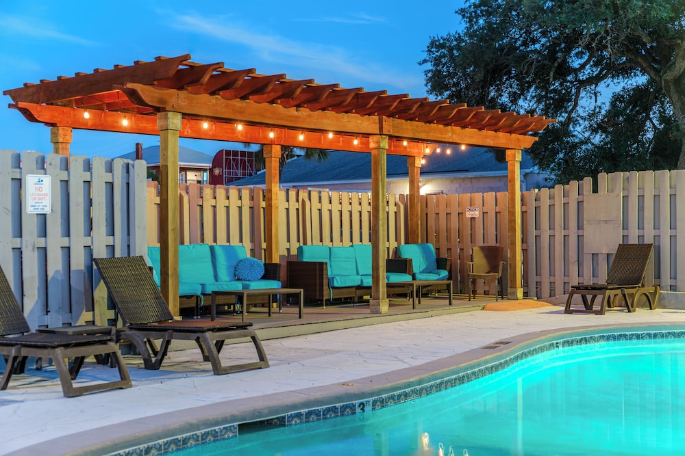 Howard Johnson Inn Tybee Island Savannah GA 37/69
