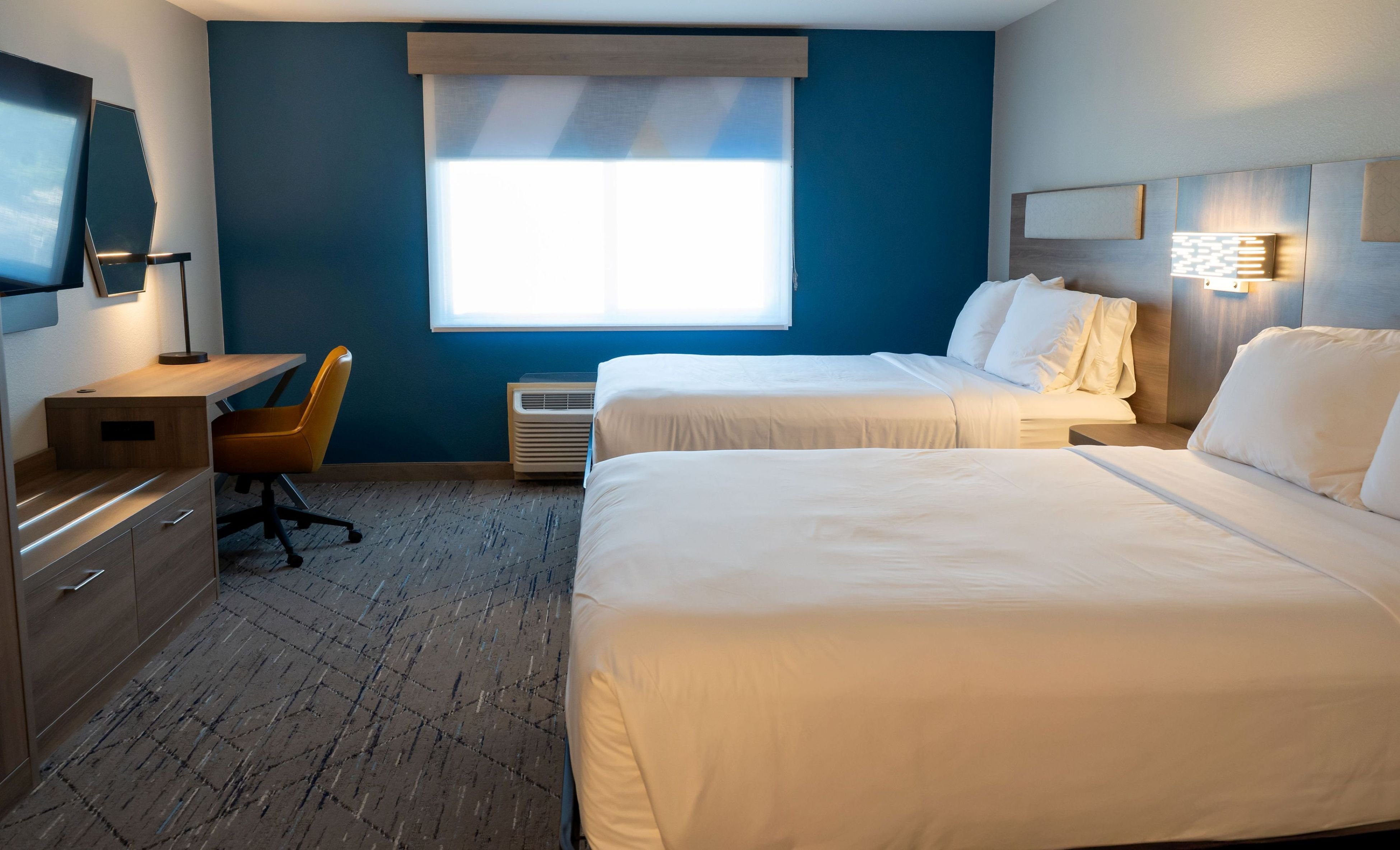 Holiday Inn Express Fallon 18/81