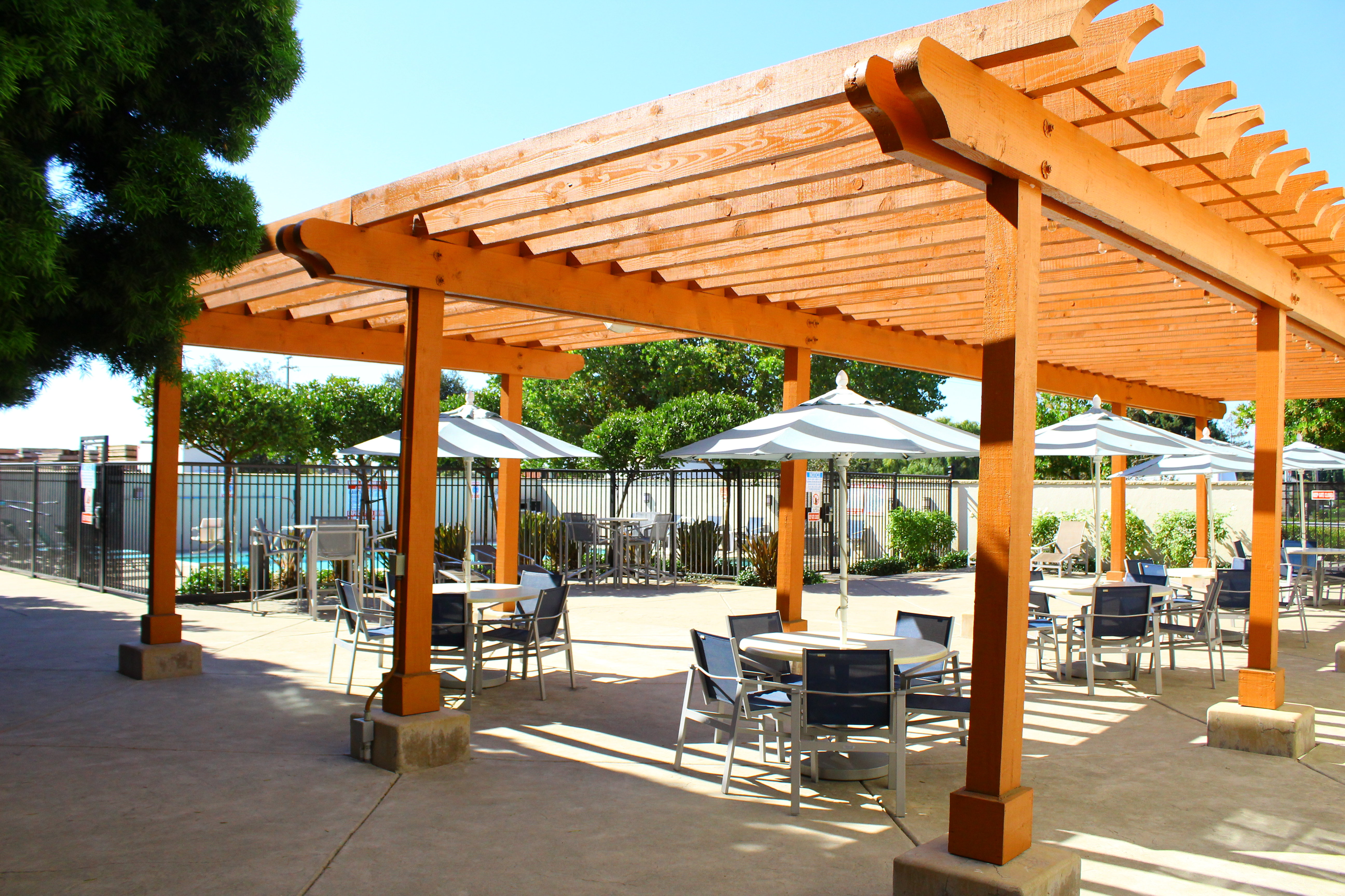 Holiday Inn Express Suites Napa Valley American Canyon 13/26