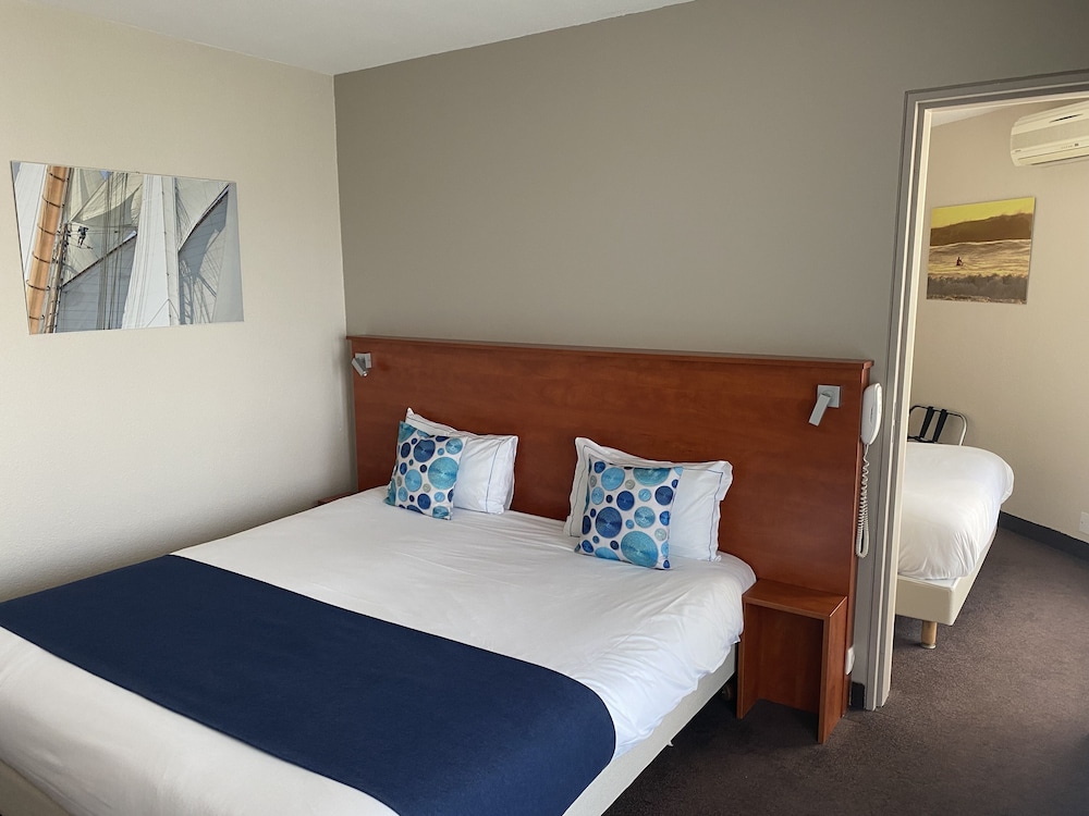 Hotel the Originals Les Sables D Olonne Admiral S Ex Inter Hotel Admirals 16/48