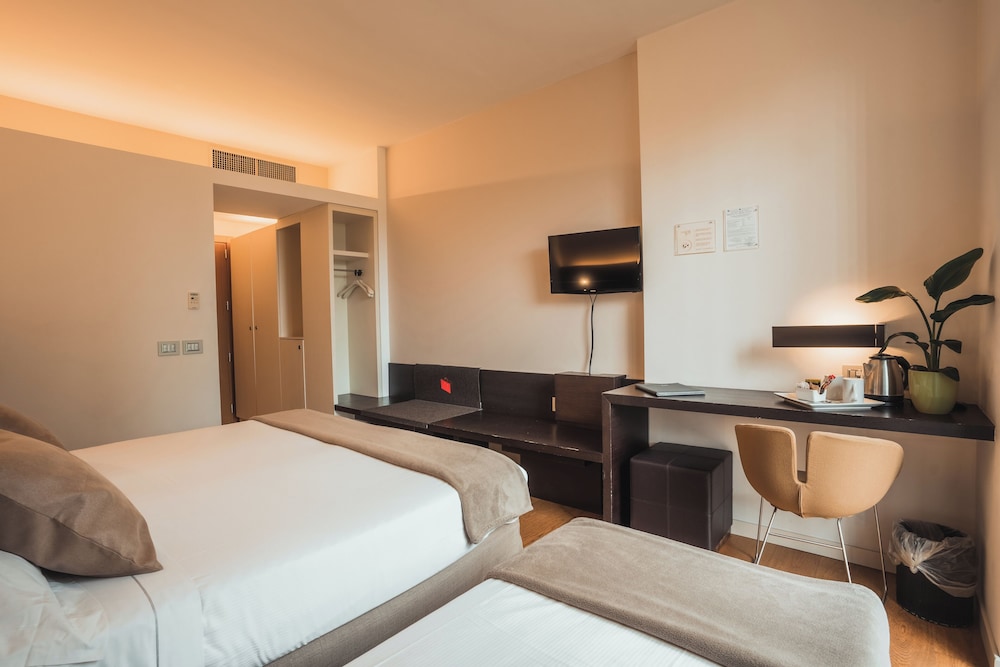 Mod 05 Bike Hotel 17/61