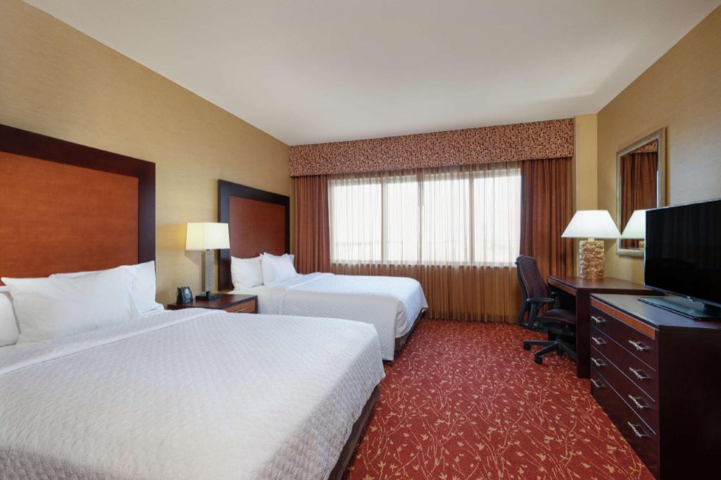 Pure, 2 Rooms, Wellness, Suite, 2 Queen Beds, Sofa