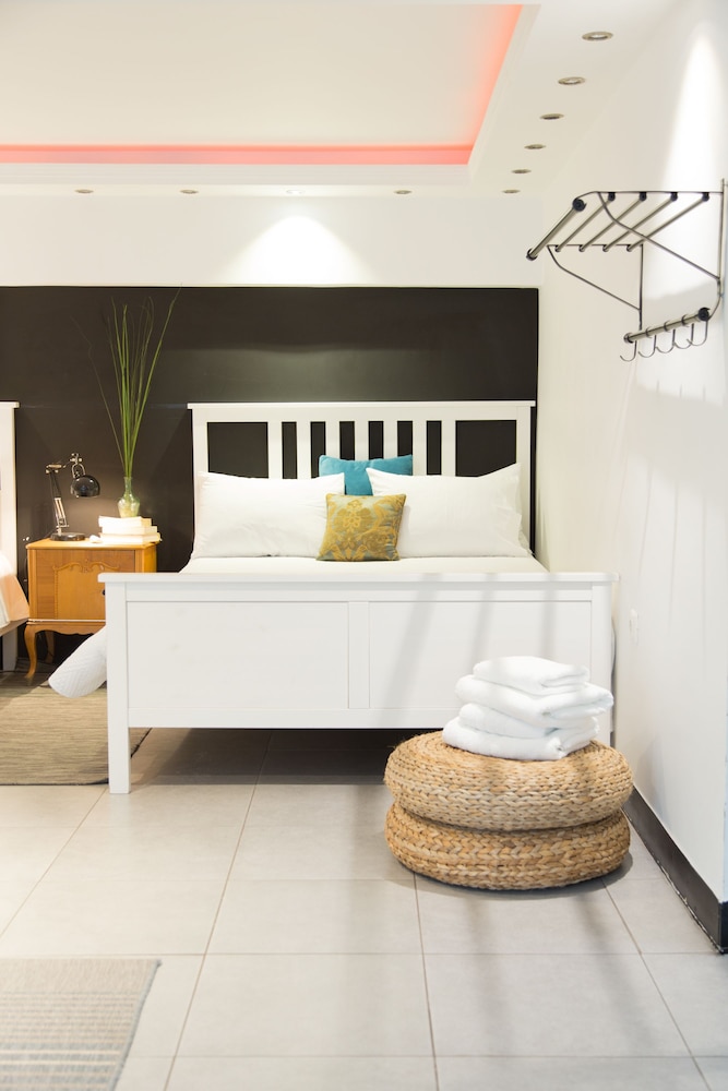 Concierge Athens I 22/50