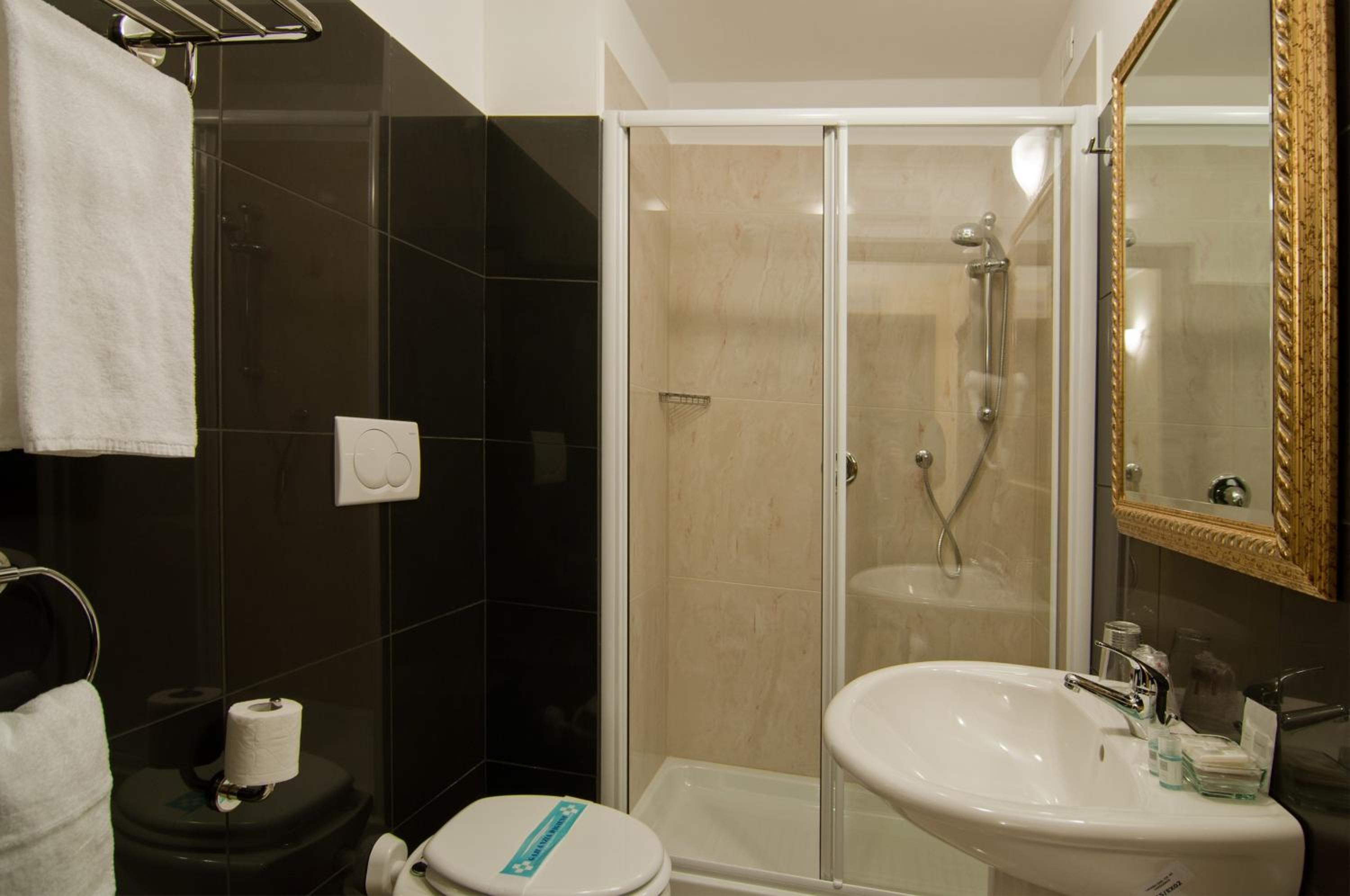 Room, Double or Twin Bed, Separate Building، Hotel Regina Giovanna 3/7