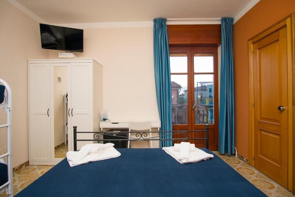 Hotel Bolivar 18/50