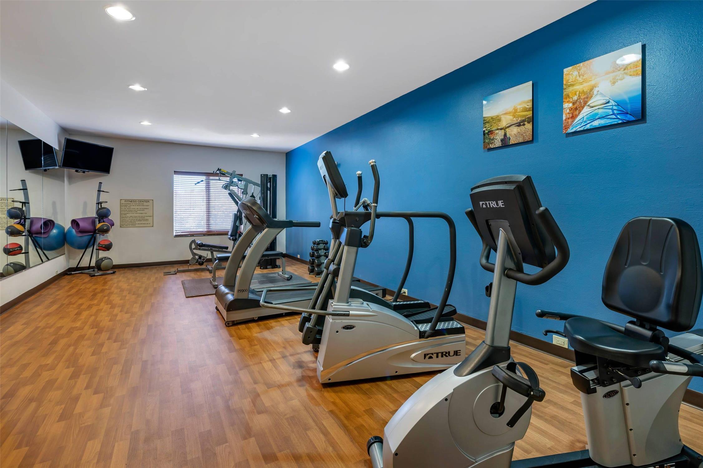 Comfort Suites Urbana Champaign University Area 8/19