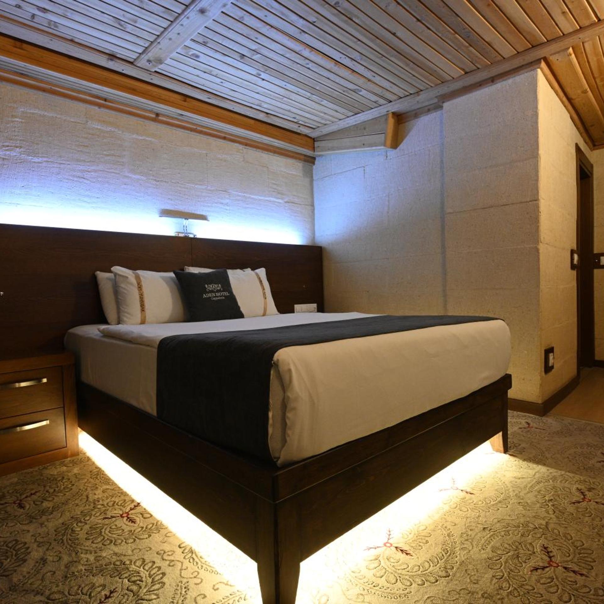 Standard, Double Bed