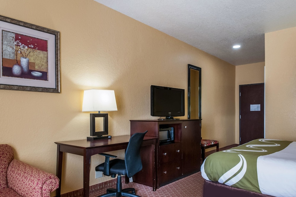 Quality Inn & Suites Slidell LA 46/52